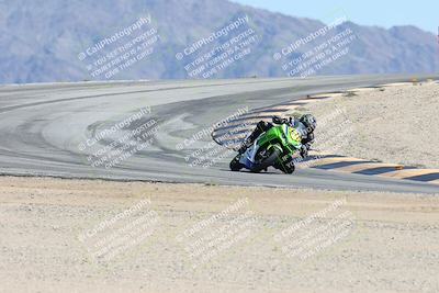 media/Oct-05-2025-CVMA (Sun) [[beeef4f201]]/Race 11-500-400(4)-350 Supersport/